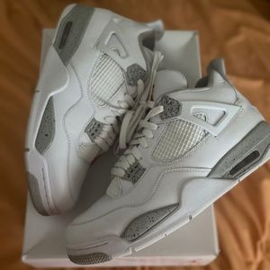 White Oreo Jordan 4s